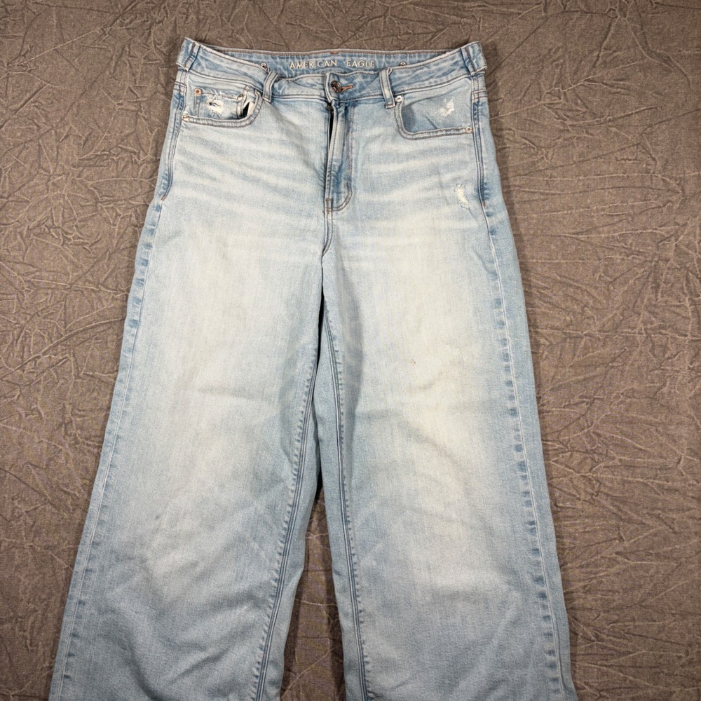 AE Super High-Rise Baggy Wide Leg Jeans Light Wash Raw Hem 8 Regular
